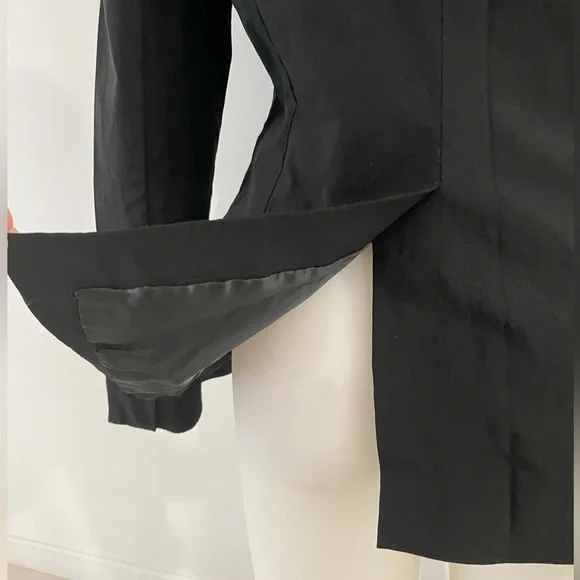 Cue City Button Basic Blazer - Picture 6 of 8